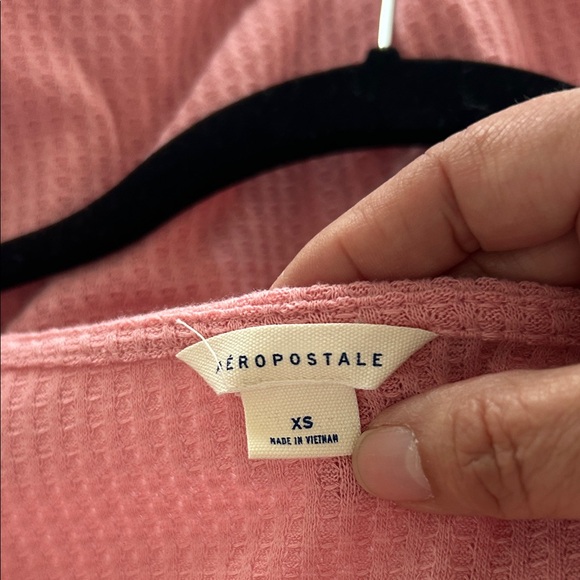Aeropostal Pink Women's Top - Picture 2 of 2